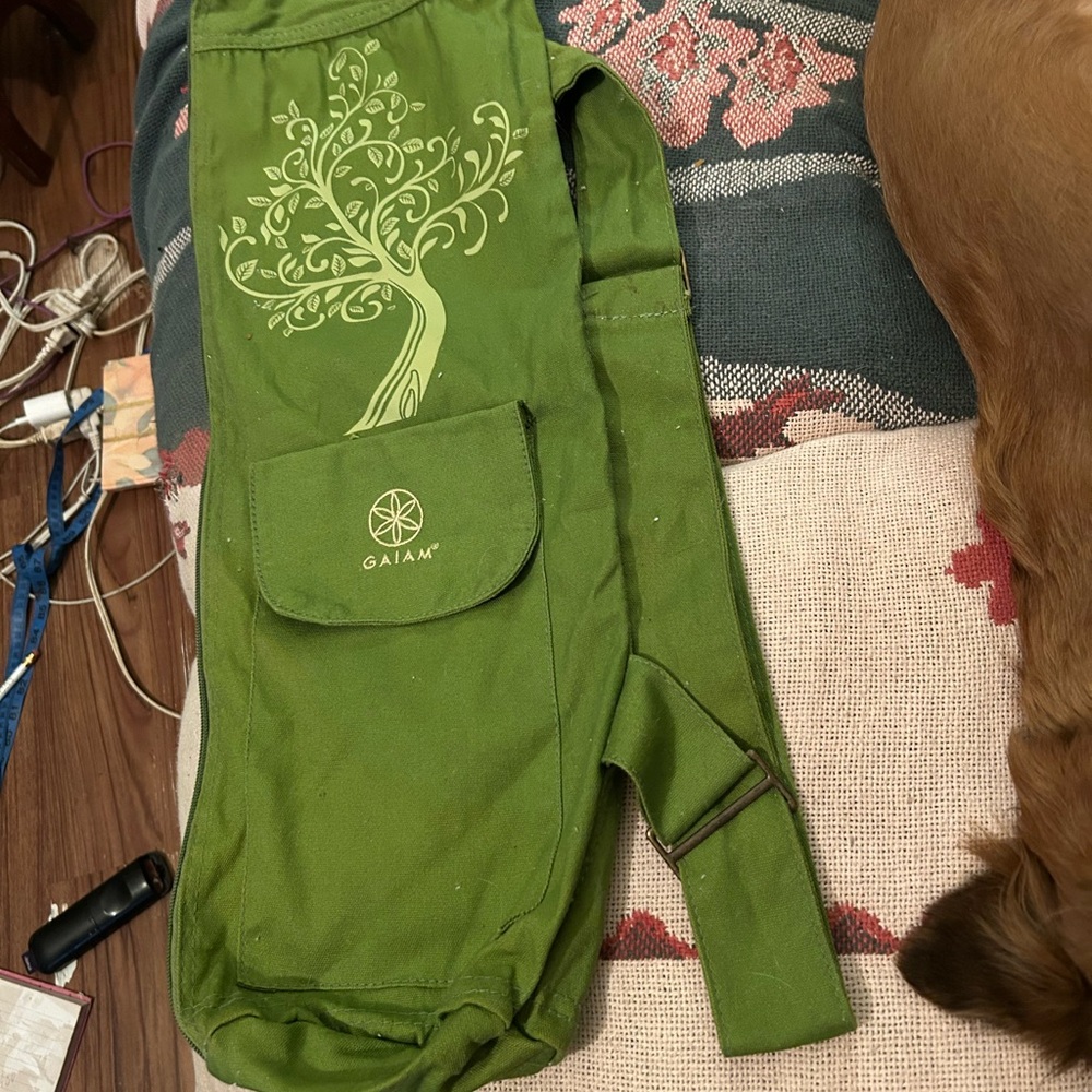 Gaian yoga mat carrying case, 2 pockets adjustable straps